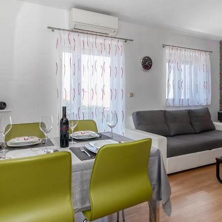 Apartman Dario Novi Vinodolski Exterior foto